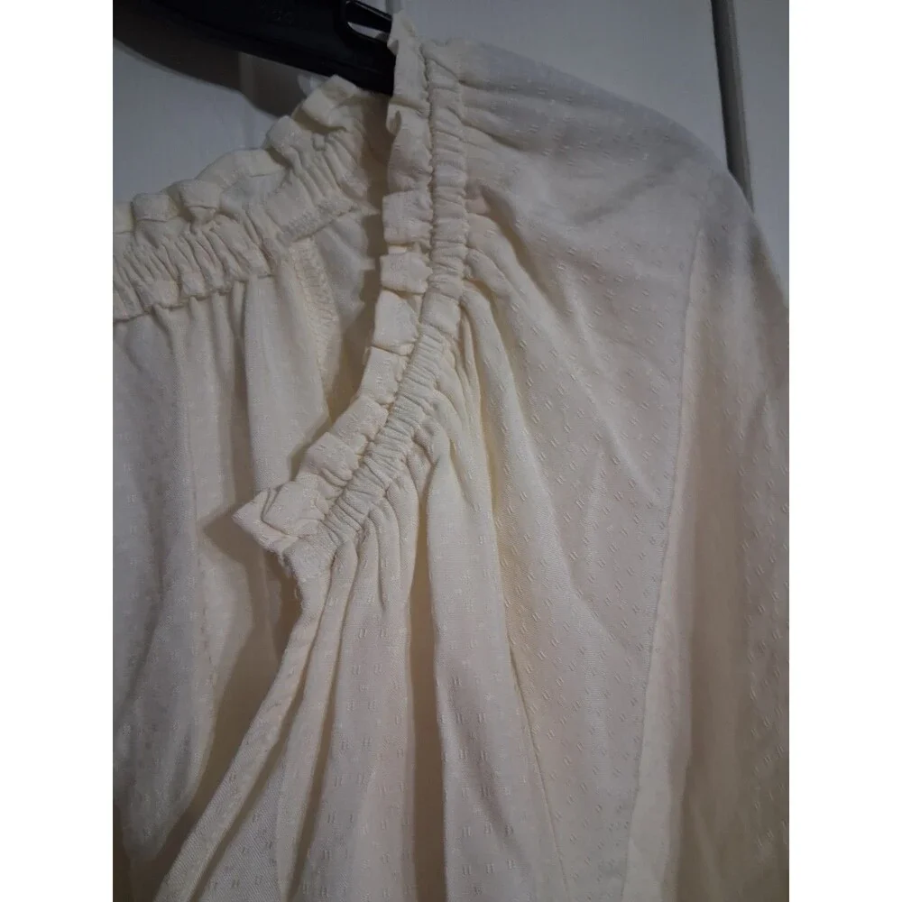 NWT Women's Old Navy Long Sleeve Ruffled Split Neck Top Blouse Size 3X Cream N6 - Picture 7 of 12